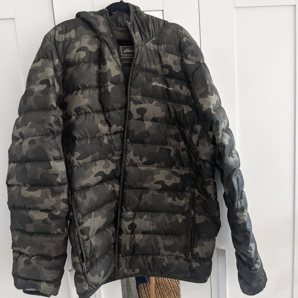 Eddie Bauer Camo Puffer Jacket - Mens Size Medium